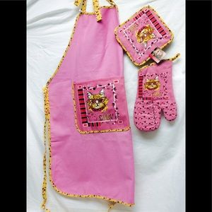 NWT pink cat apron, oven mitt, hot pad set of 3